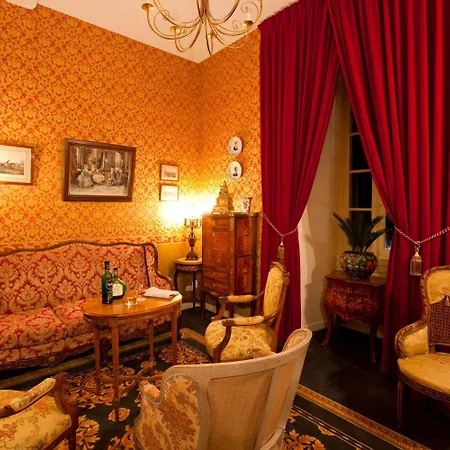 Chateau De La Verie Hotell 3*