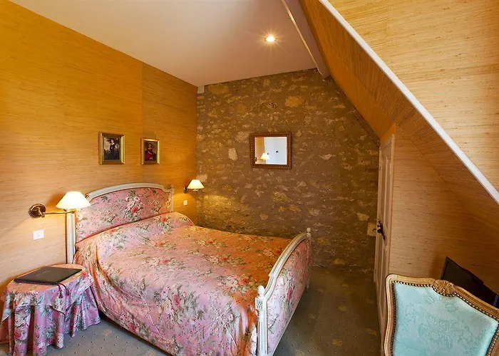 Отель Chateau De La Verie