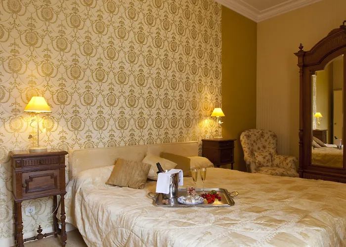 德拉韦励酒庄酒店