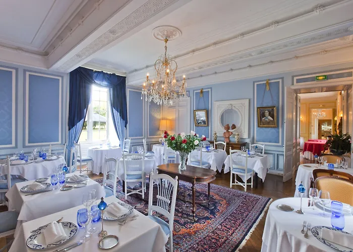 Отель Chateau De La Verie 3*