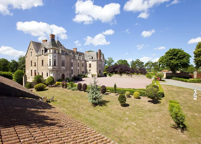 Chateau De La Verie Отель Шаллан