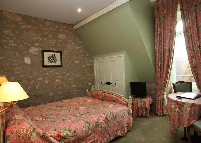 Отель Chateau De La Verie 3*